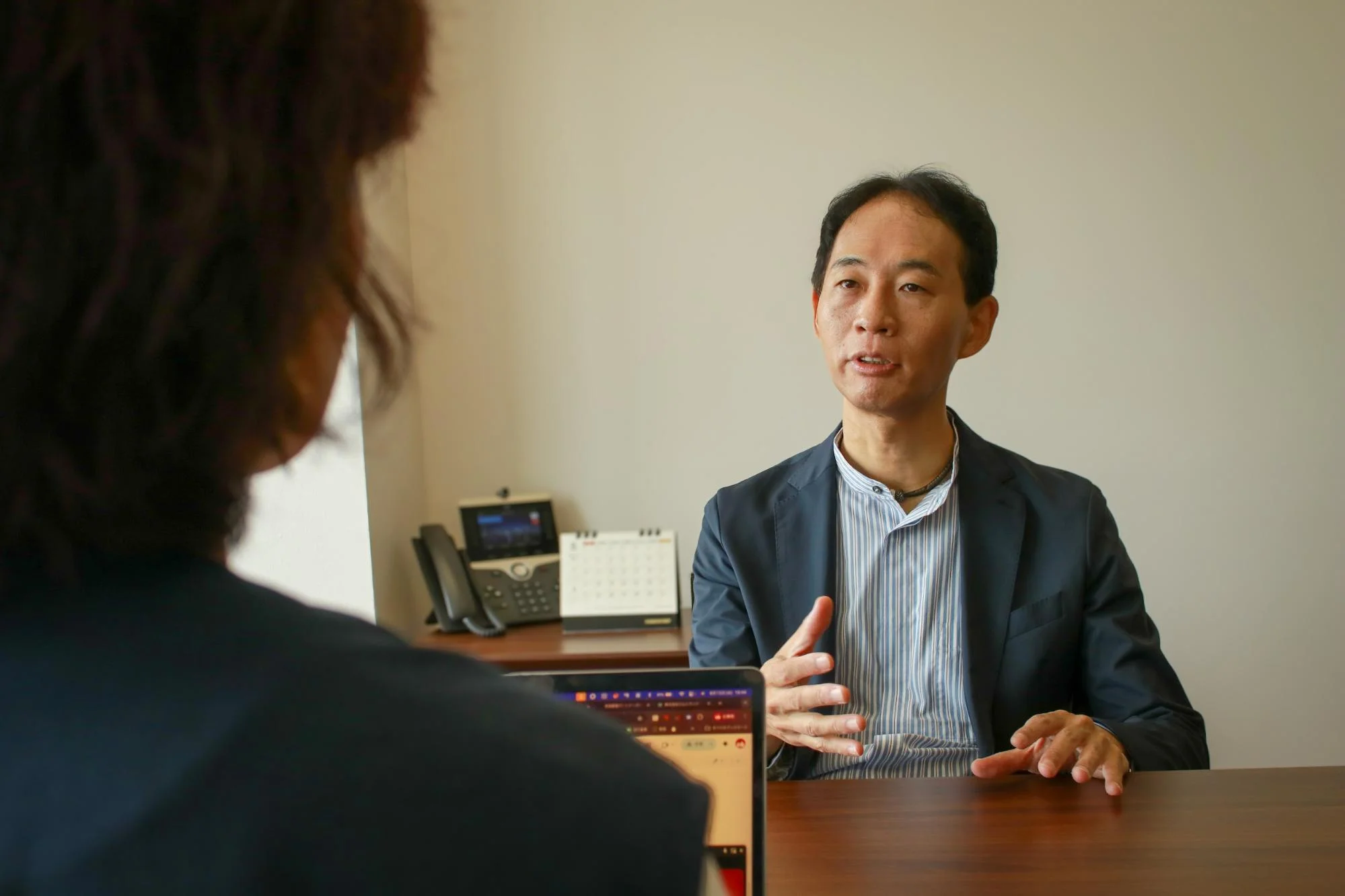 インタビューの様子