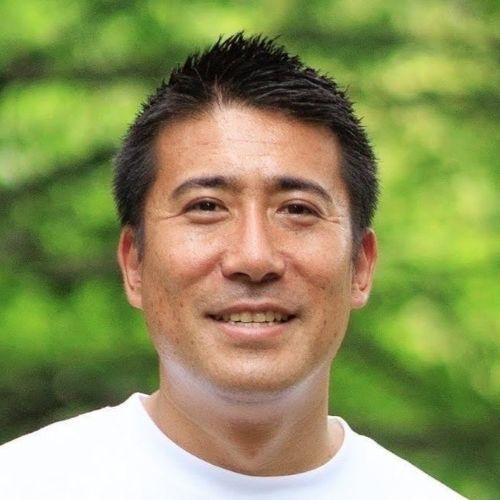 満尾友哉