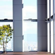 自力でできる！簡単ガラス掃除の基本ポイント5つ【2025年最新版】