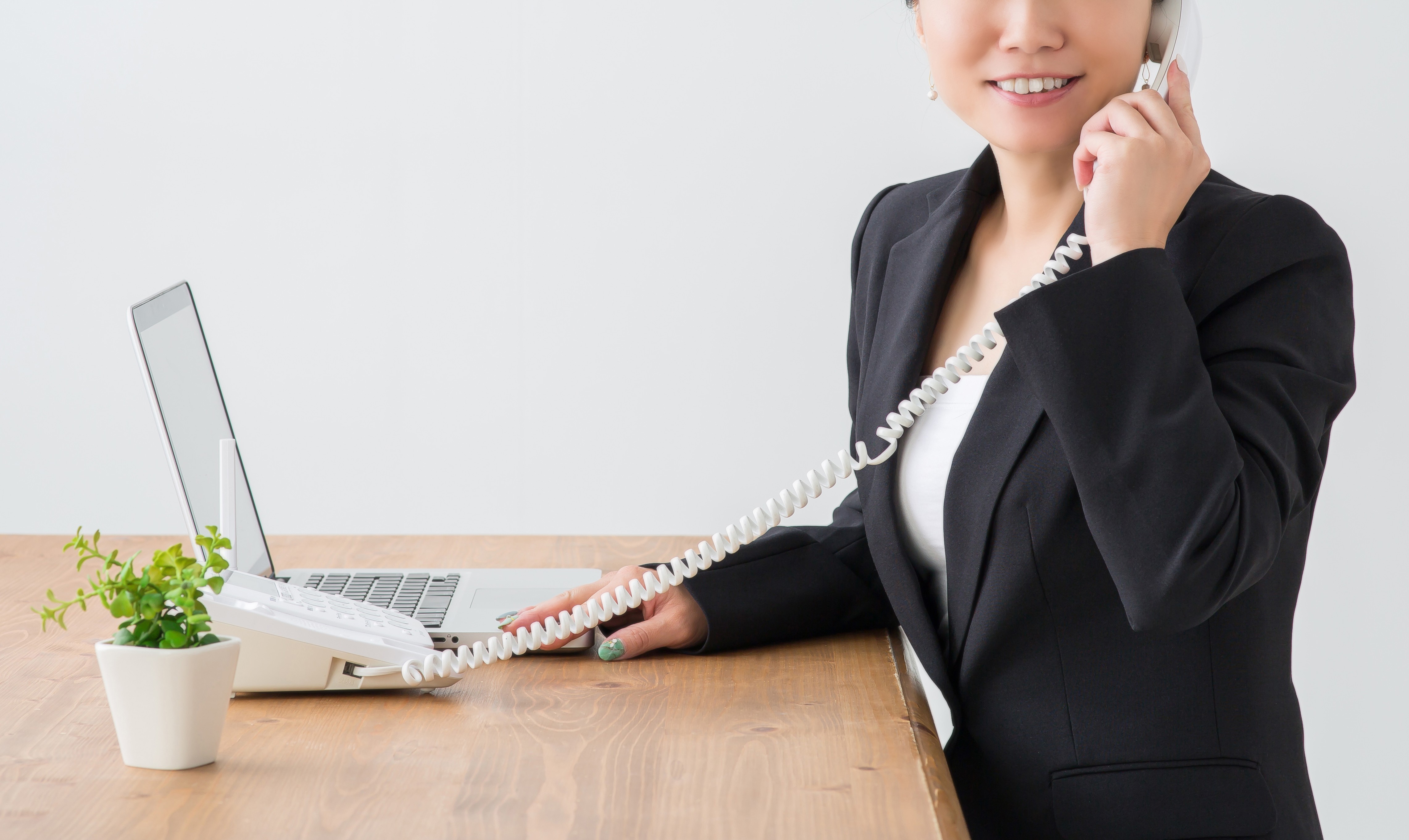 電話回線の違いを徹底比較！ビジネスフォンに最適なのは？【2025年最新版】