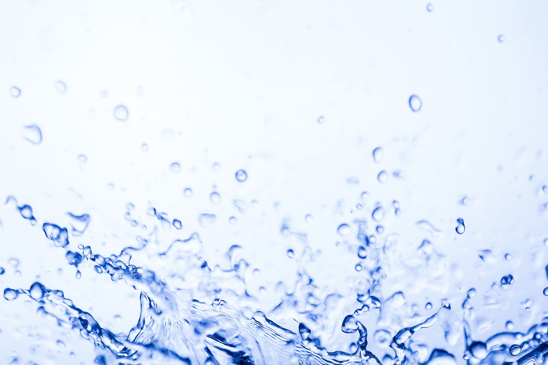 広告を間接効果で評価しアロケーションを再構築