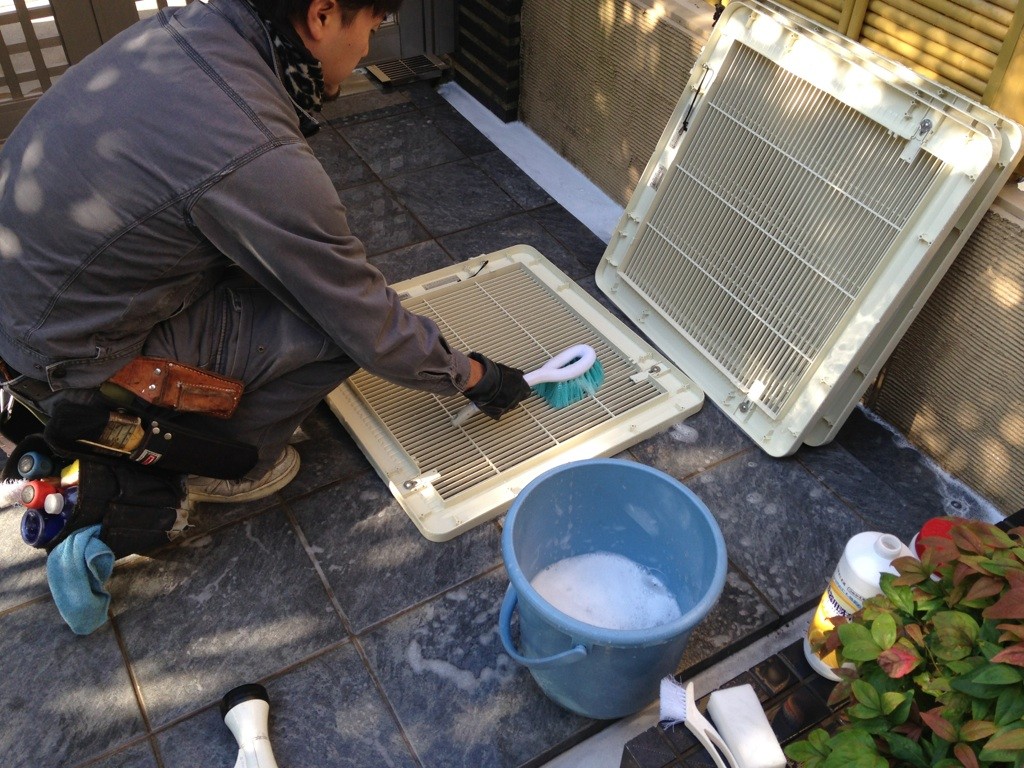 エアコンフィルター清掃
