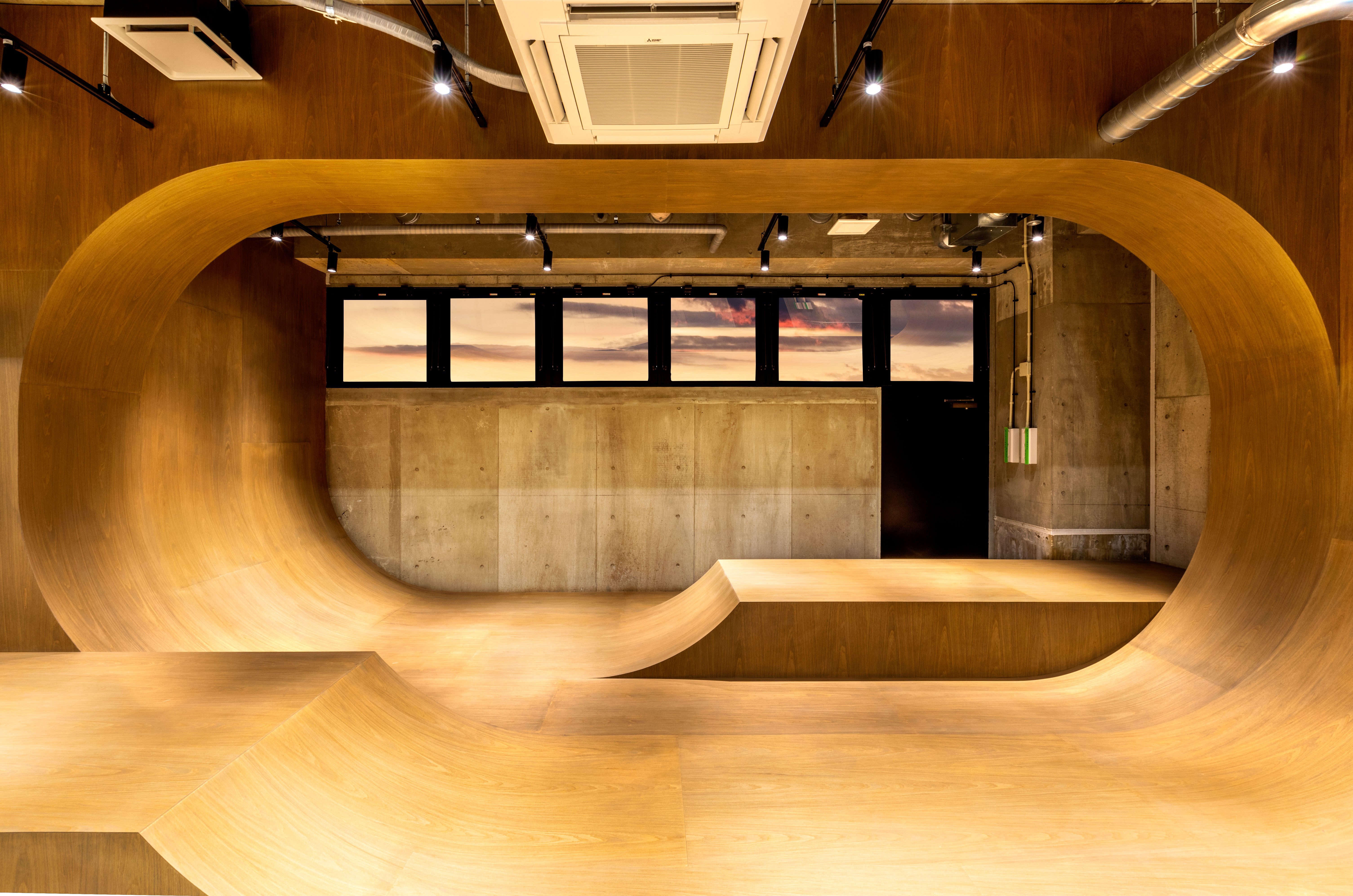 Chocolate Jesus Mihama（飲食・アパレル）