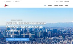 多言語（日本語/英語/中国語）企業サイト
