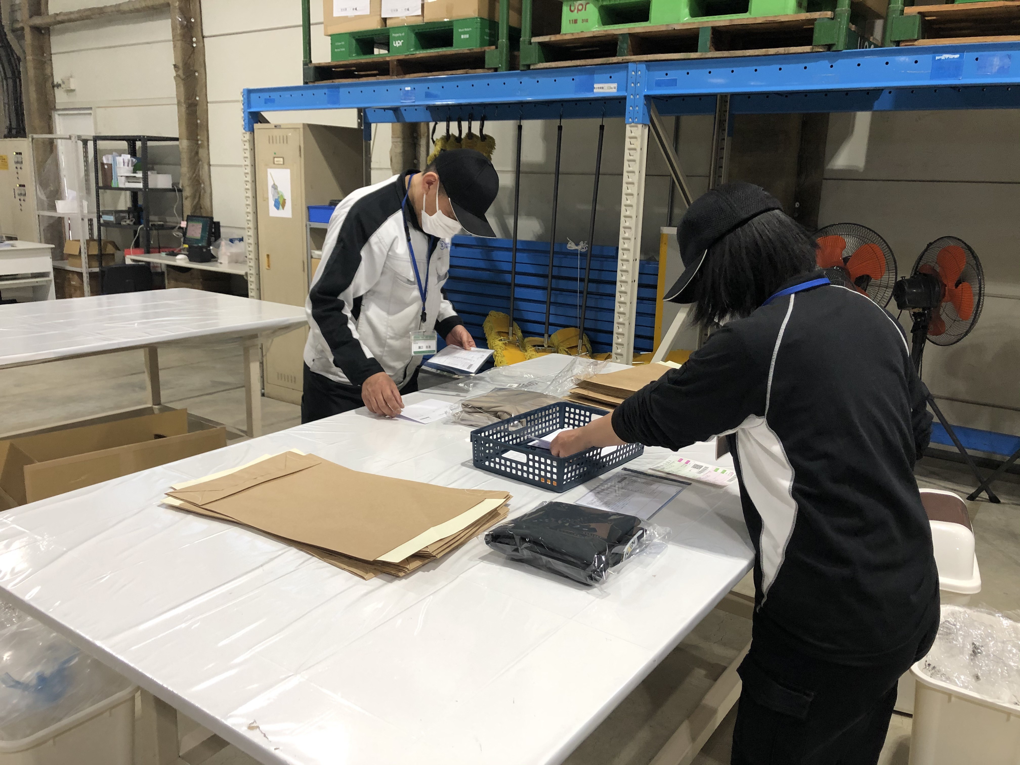 アパレル商品、不良品検品