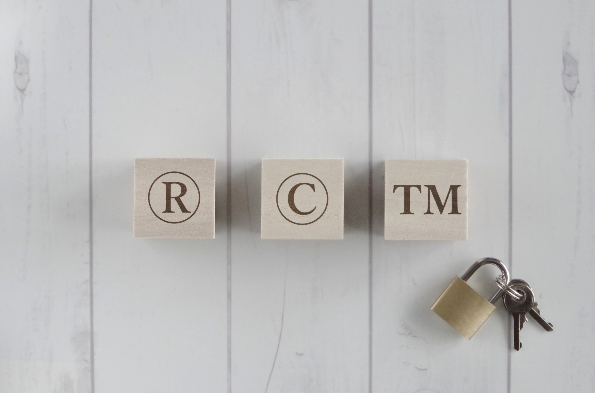 ライセンス管理システムの設計、開発、実装