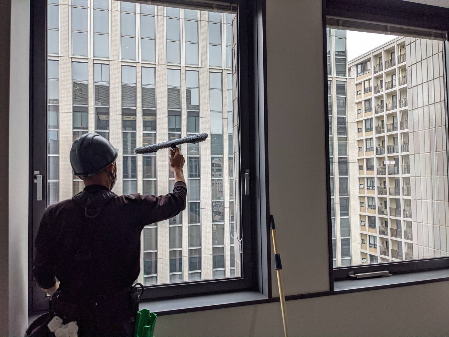 ガラス清掃作業