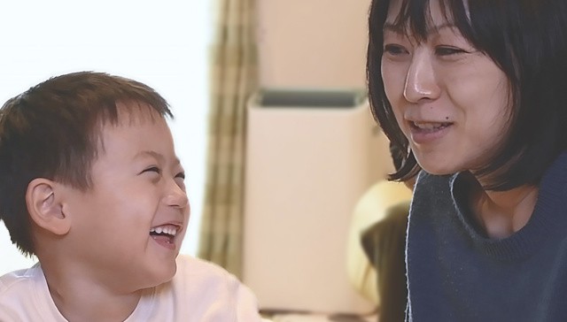 楽器玩具　家族出演イメージ動画