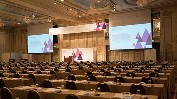 カンファレンス