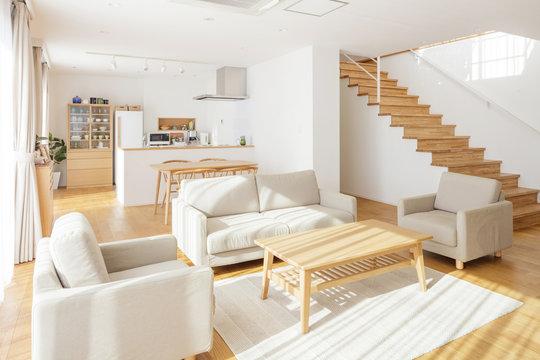 “現場に出てる間の着信”で、月300万円の売上を逃していた。リフォーム会社の問い合わせ改革