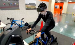 科学技術館/株式会社サイエンスエンタテイメント「超リアル競輪VR」